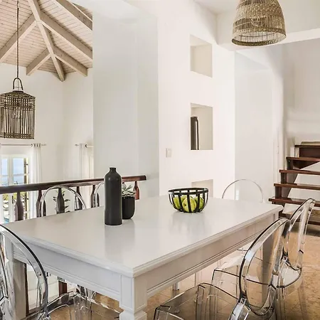 Helios Вилла Evreti